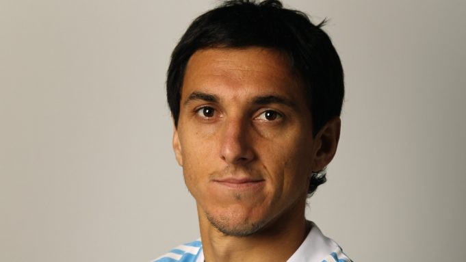 Former Argentina and AS Roma defender Nicolás Burdisso to join Generation Amazing Live
