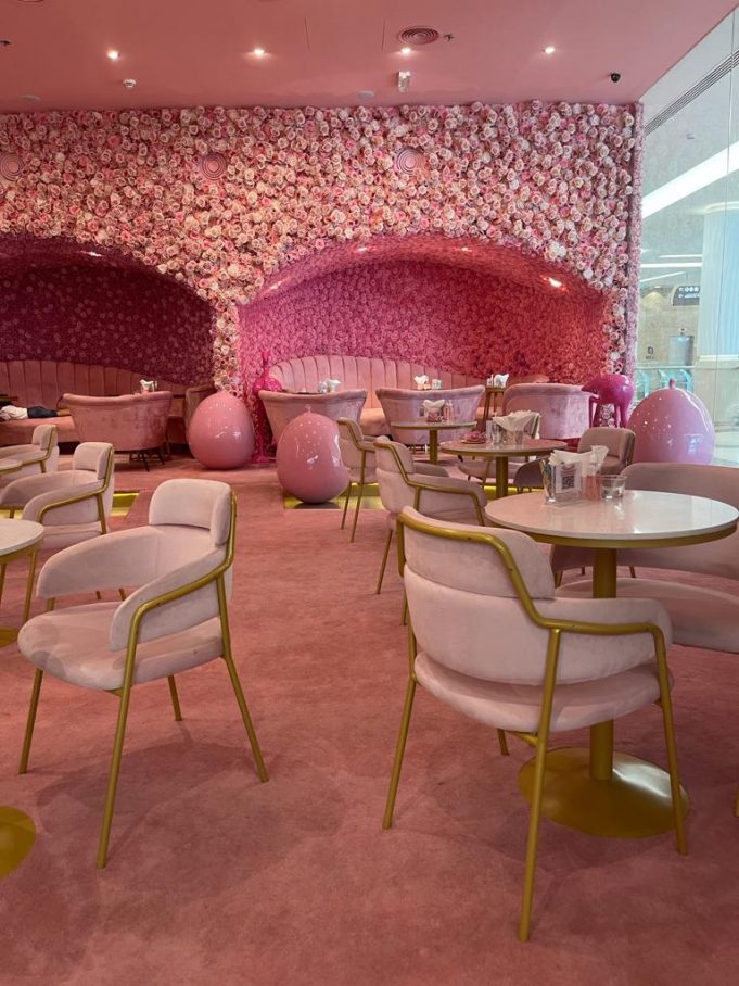 Amora Cafe-The Pink Side of Life